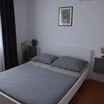 Family Friendly With A Swimming Pool - 20197 * 维尔
