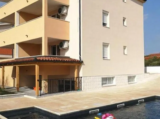 Family Friendly With A Swimming Pool - 20197 Apartment