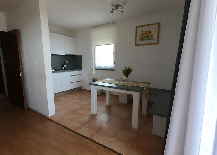 Apartment Family Friendly With A Swimming Pool - 20197 Vir